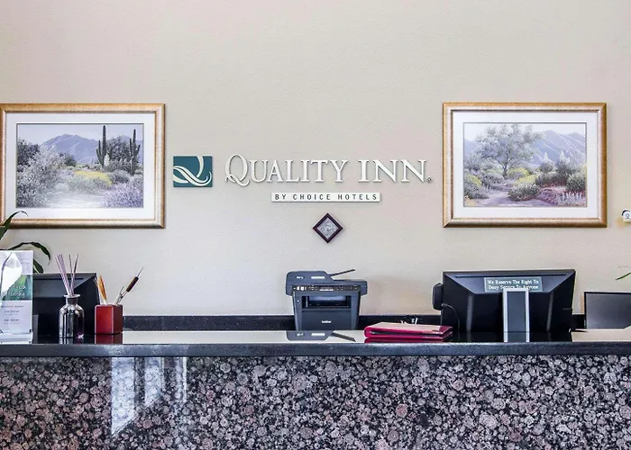 Quality Near Petrified Forest 4*