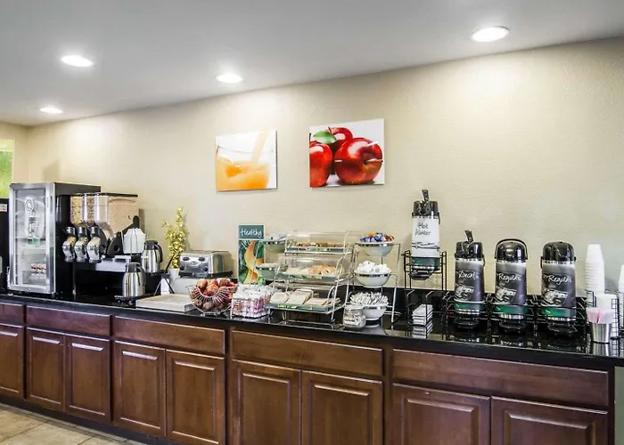 Inn Quality Near Petrified Forest 4*