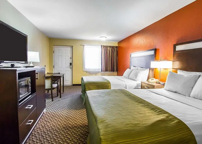 Inn Quality Near Petrified Forest 4*