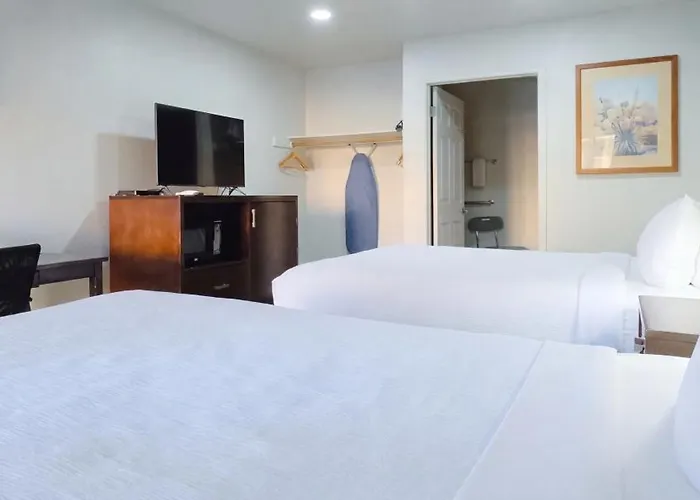 Inn Quality Near Petrified Forest 4*