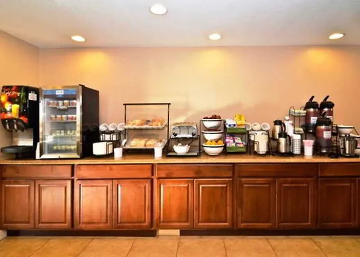Inn Quality Near Petrified Forest Holbrook